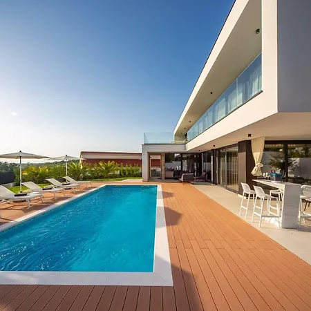 Eleven Holiday home
