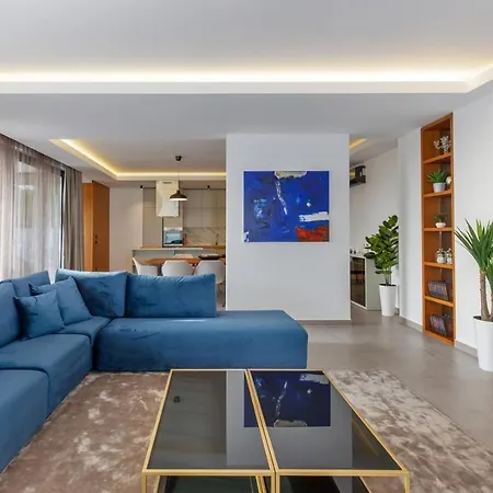 Eleven Villa *